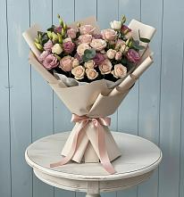 Букет цветов из:  Розы и Лизиантусы в Березовке