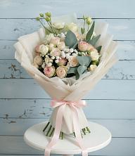 Букет цветов из:  Розы и Лизиантусы в Березовке