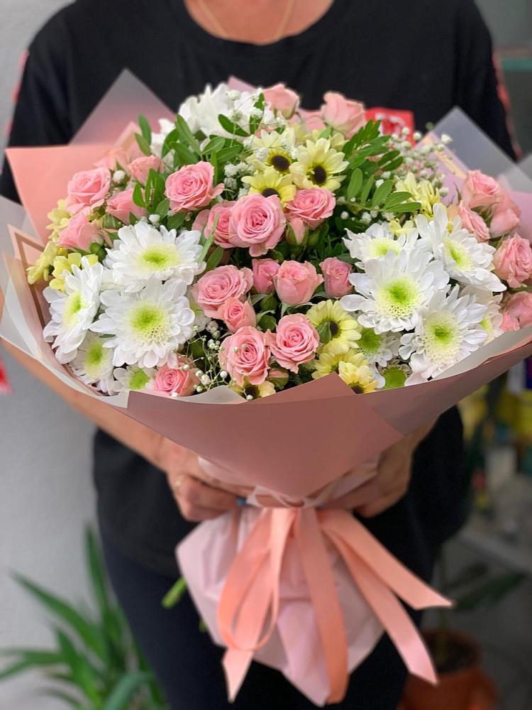 Букет цветов из: Розы и Хризантемы в Березовке