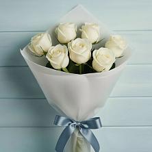 Букет 7 Белых роз Эдлесс Лав в Березовке