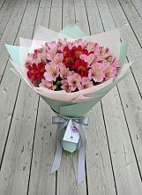 Букет цветов из:  Альстромерии в Березовке
