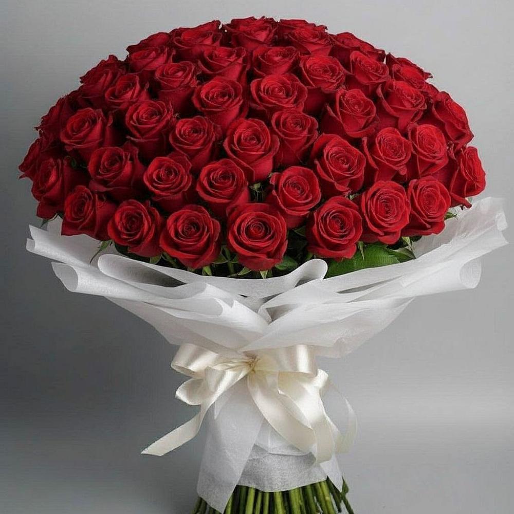 Букет 101 Красная роза Блэк Мэджик в Березовке