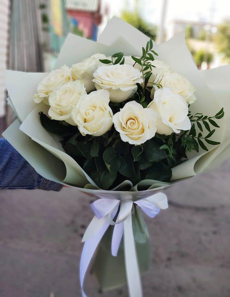 Букет Белые розы Проуд в Березовке