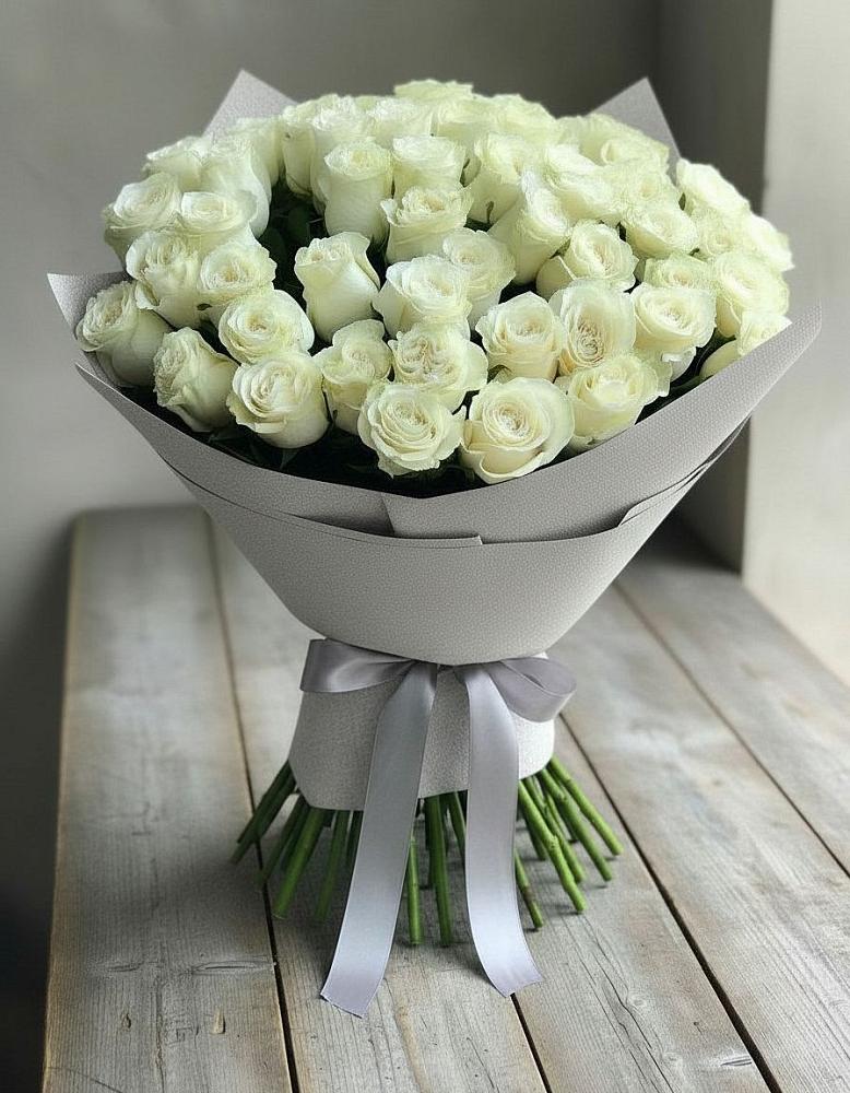 Букет 35 Белых роз в Березовке