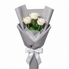 Букет 3 белые розы в Березовке