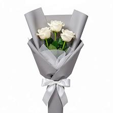 Букет 3 белые розы в Березовке