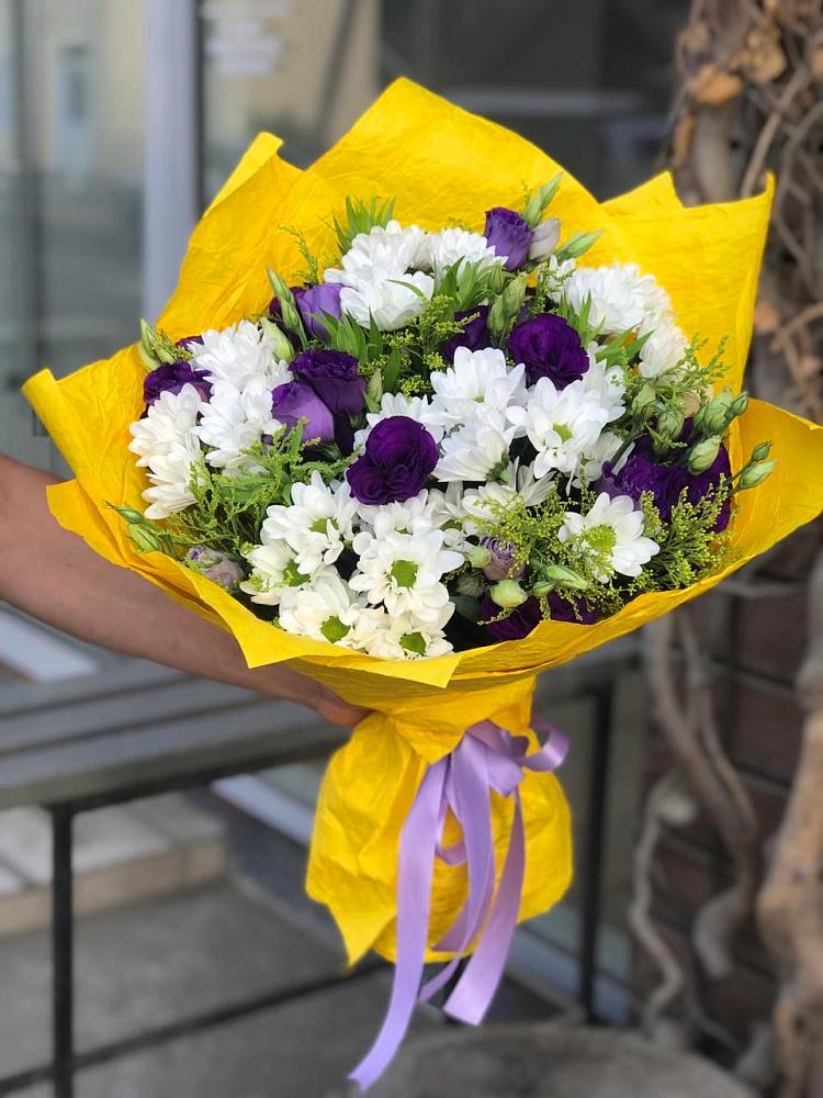 Букет цветов из: Ирисы, Хризантемы и Ромашки в Березовке