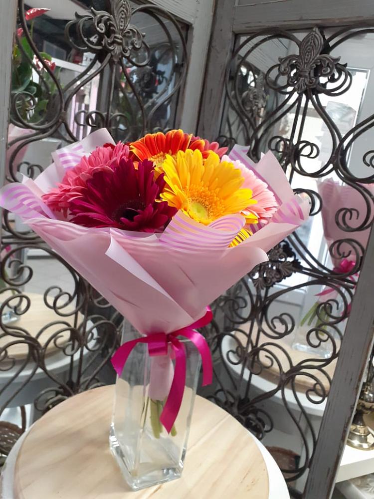 Букет цветов из: Герберы в Березовке