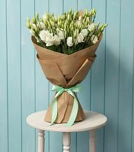 Букет цветов из:  Лизиантусы в Березовке