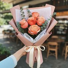 Букет цветов из:  Розы в Березовке