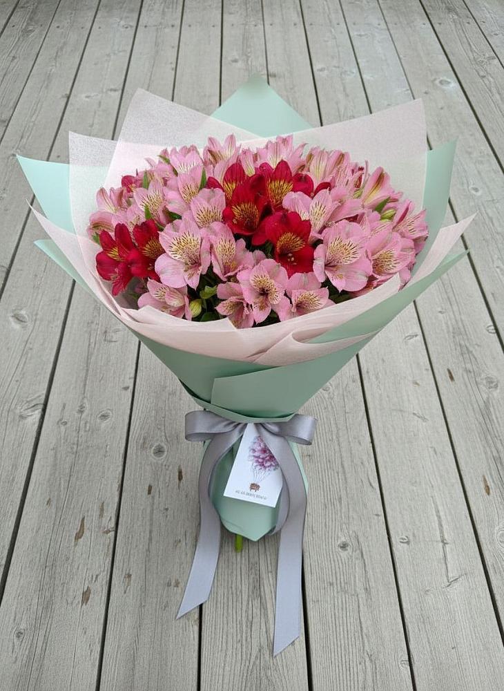 Букет цветов из: Альстромерии в Березовке