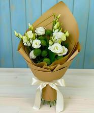 Букет цветов из:  Хризантемы и Лизиантусы в Березовке