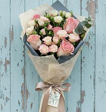 Букет цветов из:  Розы в Березовке