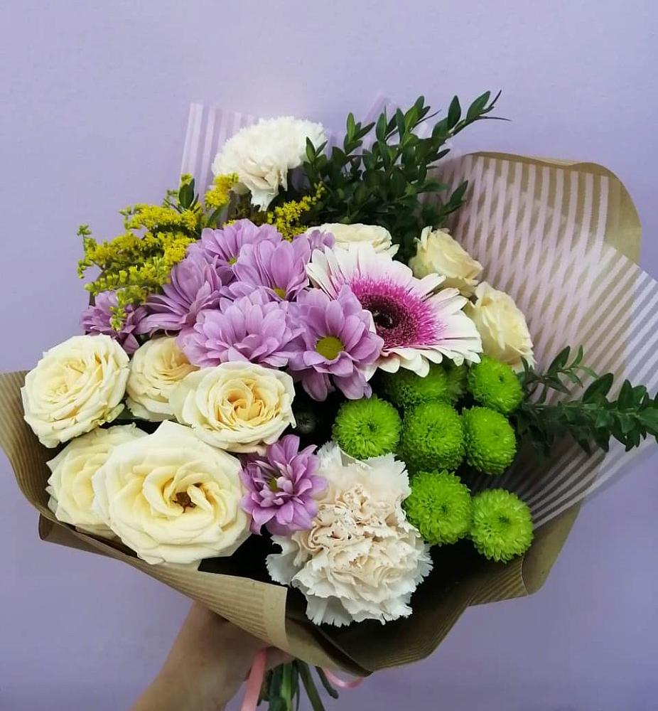 Букет цветов из: Хризантемы, Розы, Гвоздики и Герберы в Березовке