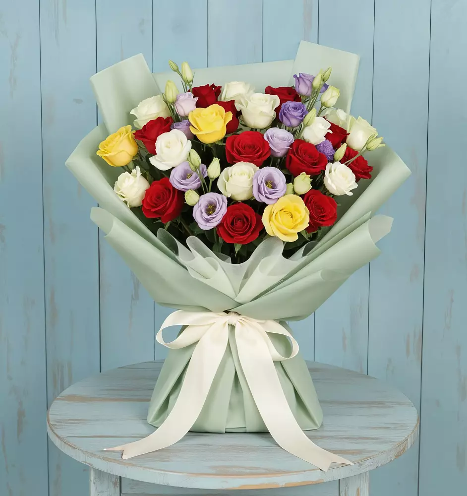 Букет цветов из: Розы в Березовке