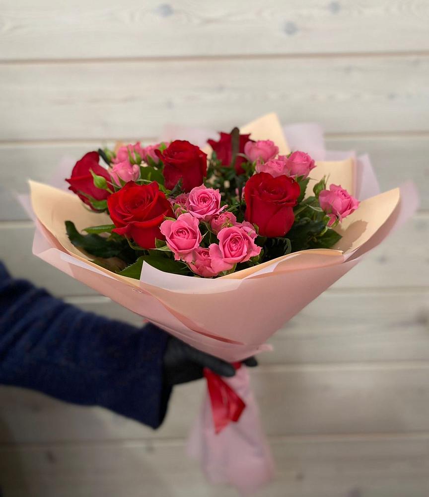 Букет цветов из: Розы в Березовке